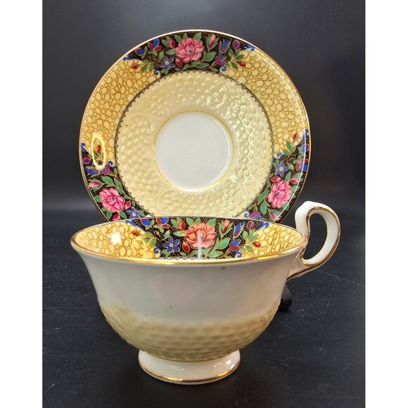 Aynsley Tea Cup and Saucer Set Vintage Floral Porcelain England VL4XXX - Picture 2 of 6